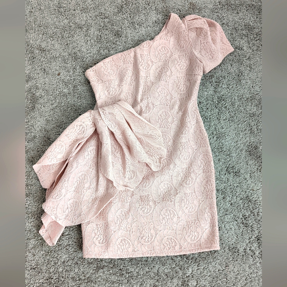 Pink dress